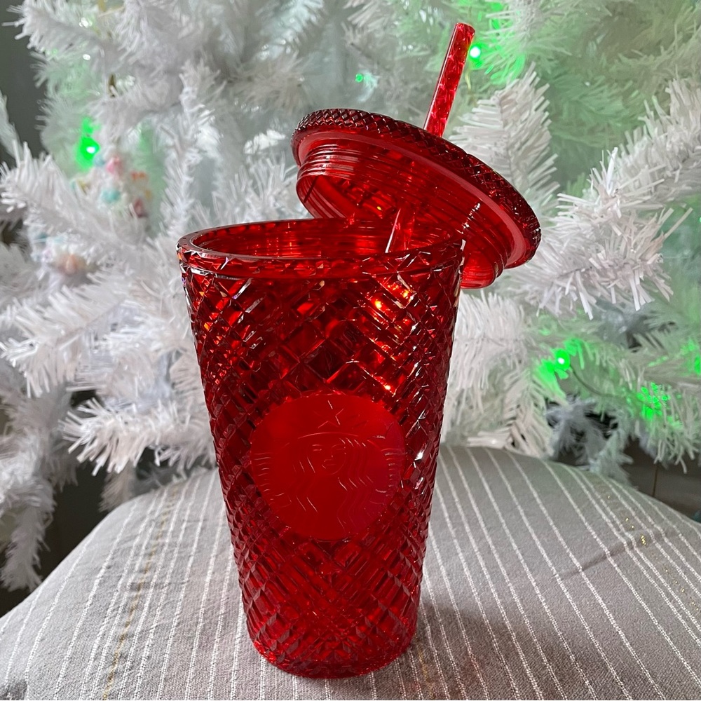 Grande Cold Tumbler with straw NEW